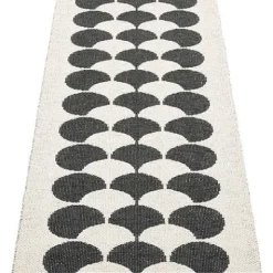 Teppich POPPY Black 70 x 150 cm PY2X715^Pappelina Sale