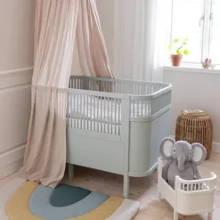 Baby- & Juniorbett mist green FSC™^Sebra Hot